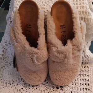 Birkenstock Tan Shearling Slip-On Clogs